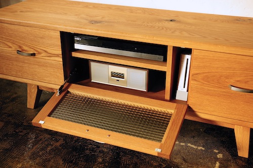 家具、無垢、AVボード、テレビボード、ROBUS、フラップ扉