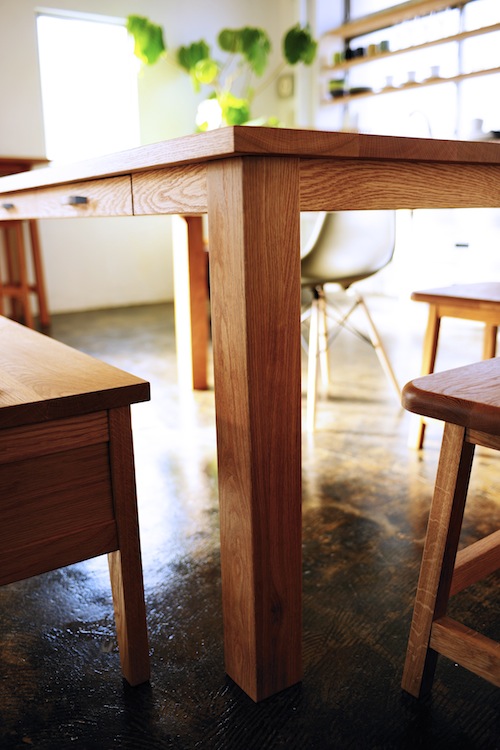 家具、無垢、ダイニングテーブル、トラディショナルテーブル